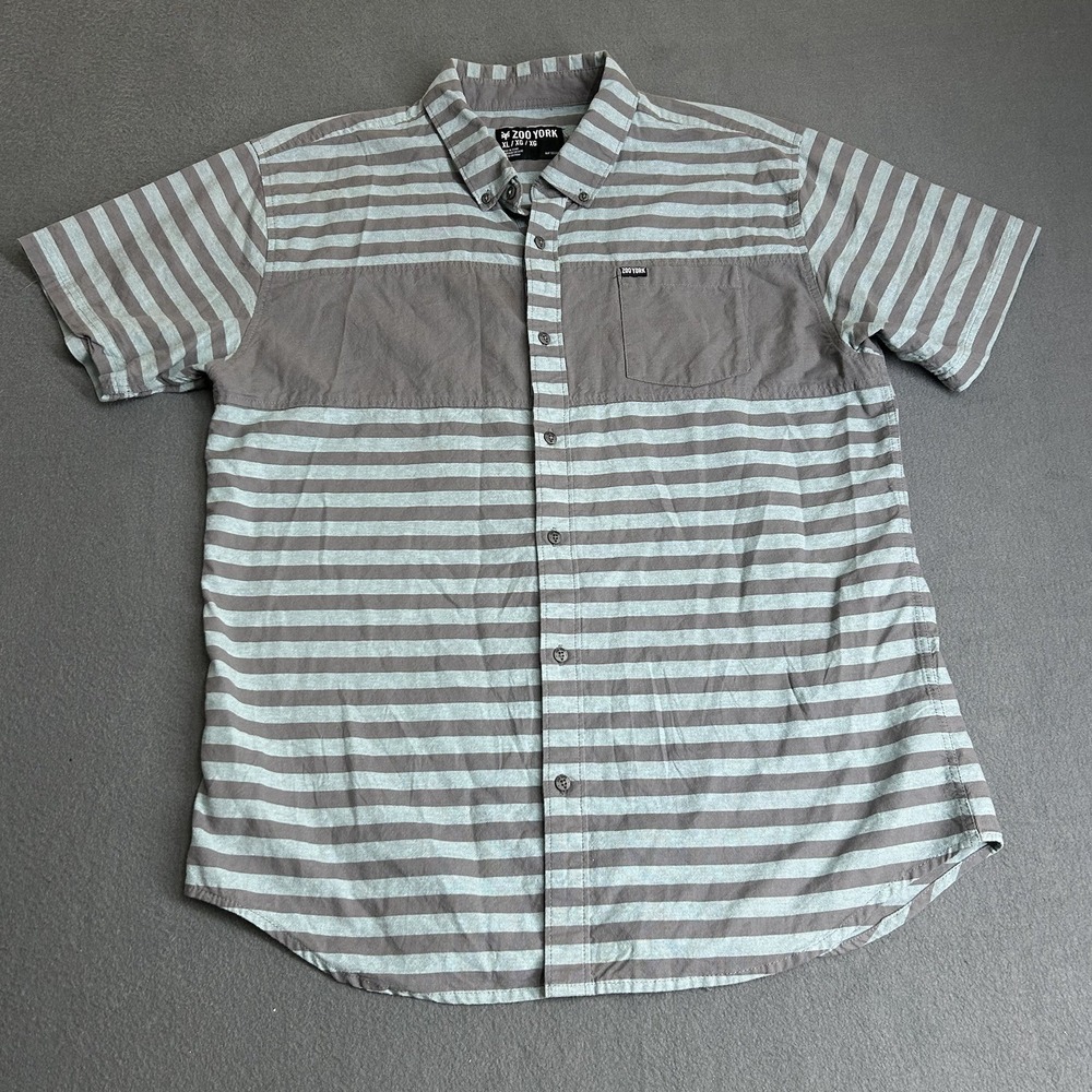 Zoo York Button Down Mens XL Gray Striped Short Sleeve Skate Casual Shirt